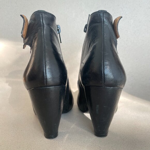 Miz Mooz Tillman Pumps / Black Witchy Style Heels with zipper closure Size 6 US - Picture 3 of 8